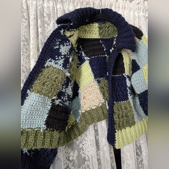 Handmade Wool Patchwork Cardigan – Super Thick & Heavy – Oversized Fit - Picture 7 of 10
